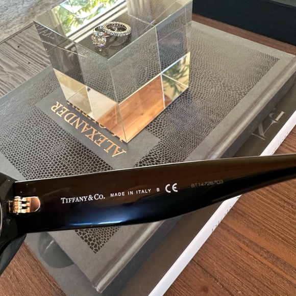 Tiffany sunglasses main image 8